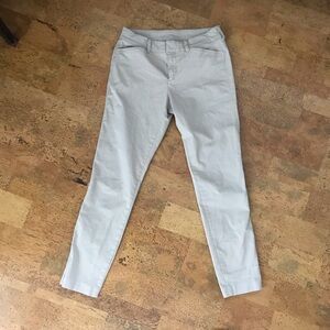 Old Navy Cropped Pixie Pant Khakis; Size 2